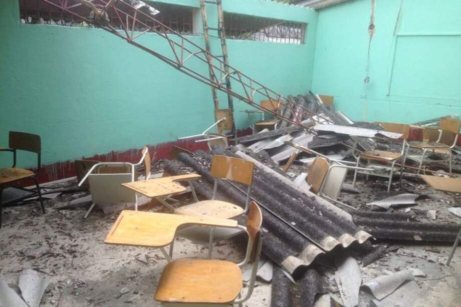Se desplomó el techo de un colegio en Villarica, Tolima
