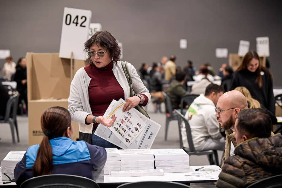 Así transcurre la jornada electoral en Bogotá y otras ciudades de Colombia.