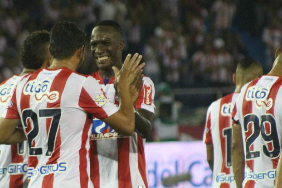 Jarlan Barrera y Matías Mier anotaron los goles de la victoria juniorista. / @JuniorClubSA