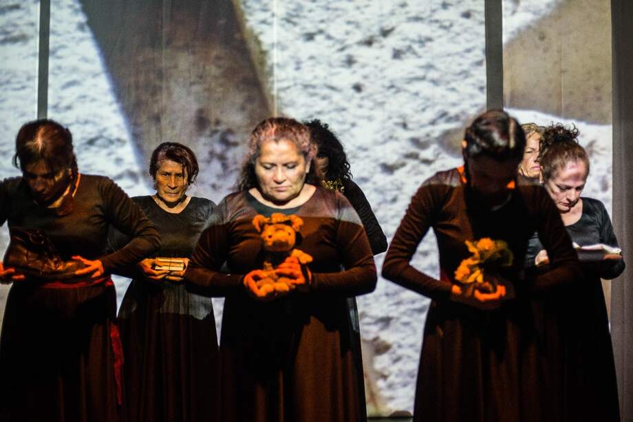 Una de las actividades de la semana será una obra de teatro hecha por mujeres víctimas de falsos positivos. Imagen de referencia.