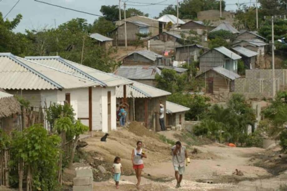 Pobreza rural en Colombia, relacionada con atraso en infraestructura