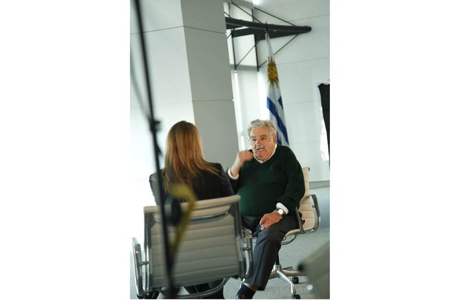 El presidente de Uruguay, José Mujica, durante la entrevista en Montevideo. / Héctor Córdoba