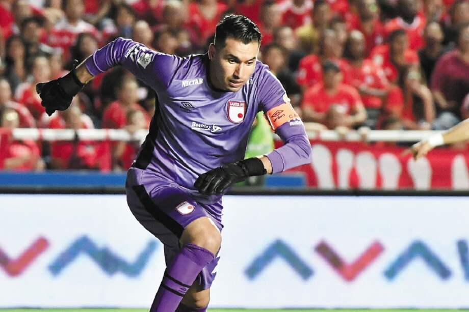 Leandro Castellanos, capitán y guardameta titular de Indpendiente Santa Fe.