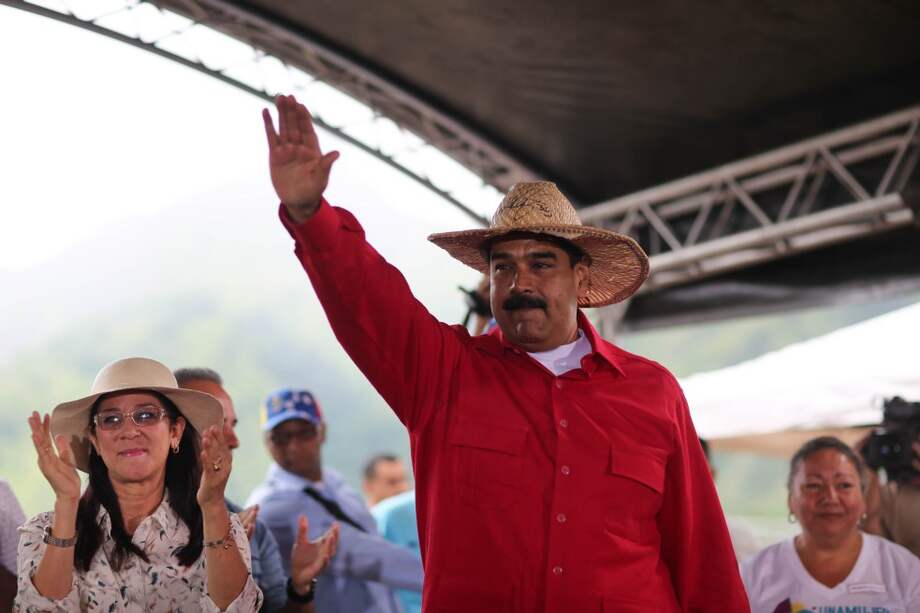 El presidente Nicolás Maduro en un viaje a Maracay. / EFE