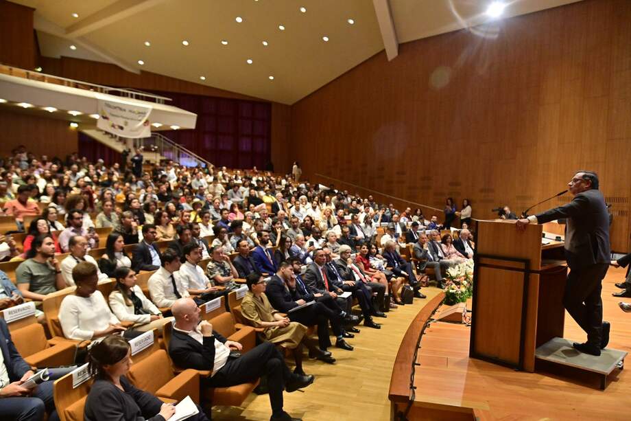 Presidente Petro y la comunidad colombiana en Alemania.