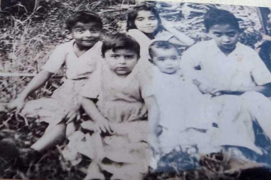 Álvaro Franco, en la parte inferior izquiera, desapareció a los siete años.