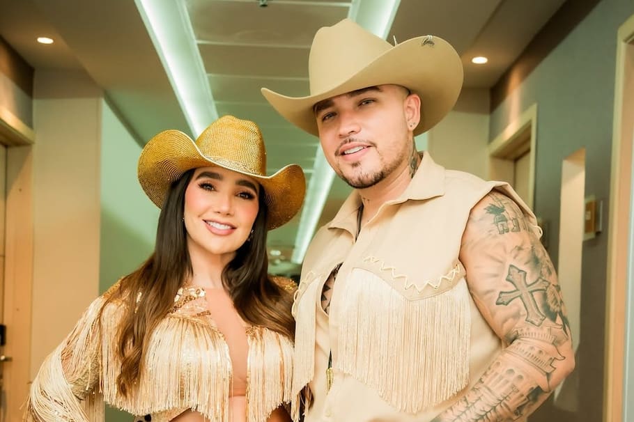 “Una razón más para mirar al cielo y agradecerle a Dios”, escribieron los cantantes en sus redes sociales.