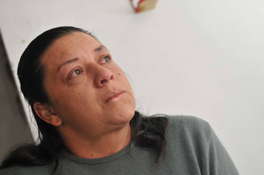 La justicia tardó 15 años para devolverle los restos de su hijo a Gloria Muñoz. / Liz Durán - El Espectador