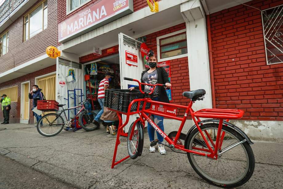 Con la entrega de las bicicletas, se busca que las mujeres fortalezcan los negocios. Además recibirán formación personalizada para crecer en la virutalidad.