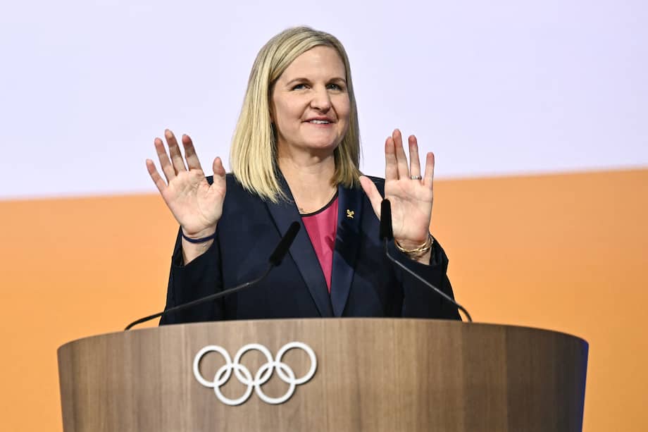 Esta nueva política, la primera gran medida de la presidenta zimbabuense Kirsty Coventry desde su elección hace un año a la cabeza del COI, se aplicará a partir de Los Ángeles 2028.