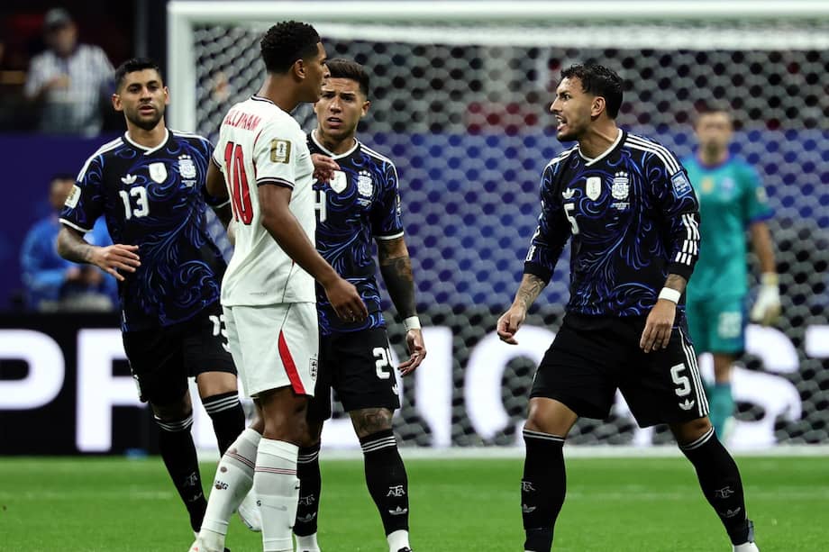 Argentina e Inglaterra definen al segundo finalista de la Copa del Mundo.