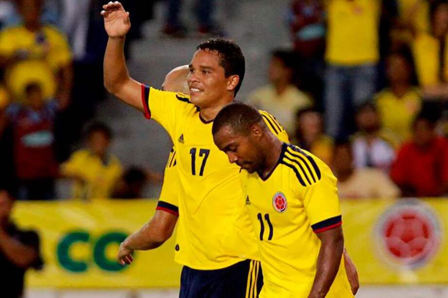 Carlos Bacca y Dorlan Pabón marcaron el el triunfo de Colombia sobre Camerún. / EFE