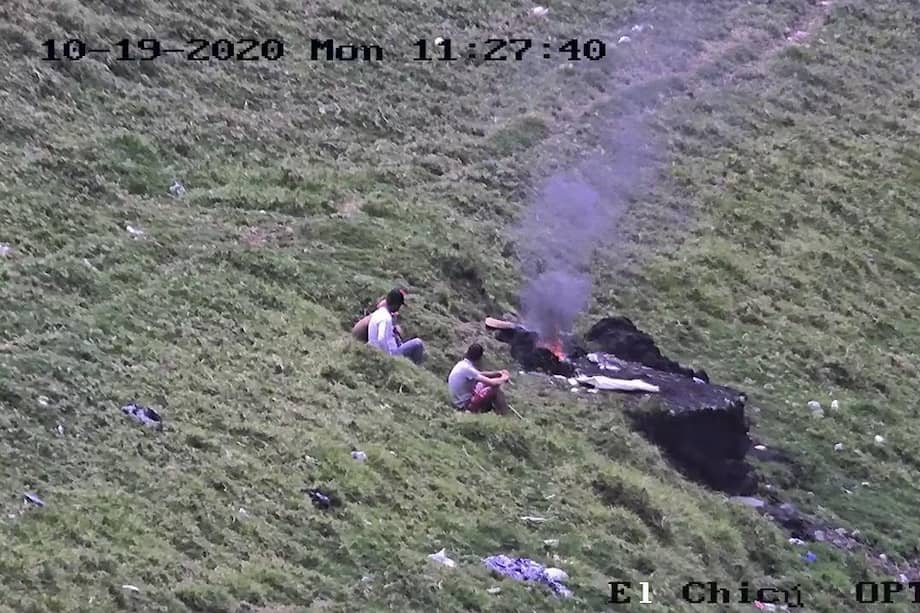 Las personas lograron extraer aproximadamente dos kilos de cobre, a través de la quema sobre un área de tres metros cuadrados alrededor del río.