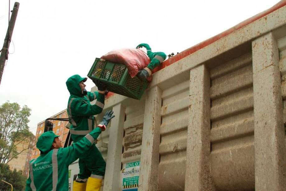Rafael Pardo anunció directriz con acciones para manejo de basuras