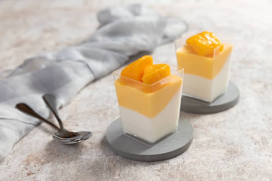 Una forma diferente de preparar esta receta tradicional. El mango es la fruta indicada para resaltar sabores.