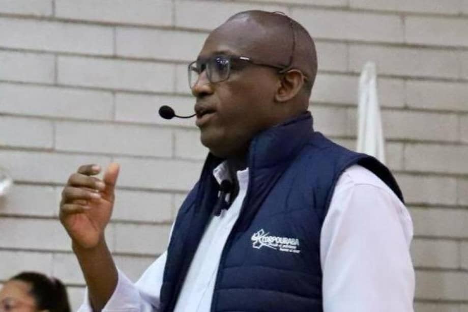 Alexander Cuesta, director de CorpoUrabá, ha sido señalado de ser cuota política de Daniel Quintero en la entidad.