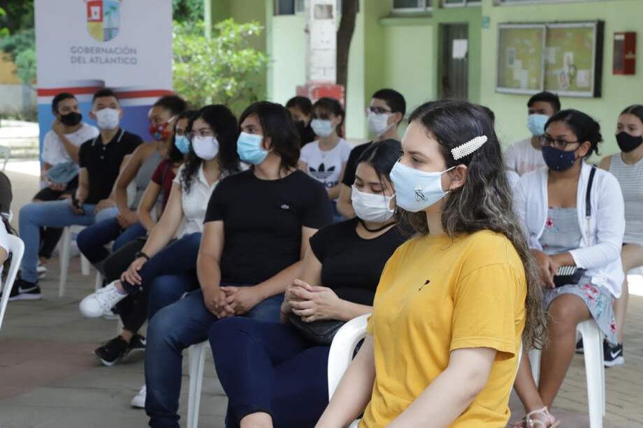 El rector de la Universidad del Atlántico, José Henao, aseguró que esta estrategia es una respuesta a la necesidad de los estudiantes que estaban reportando dificultades de conectividad al Internet.