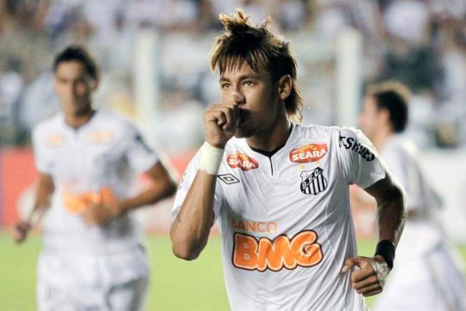 Neymar, futbolista del Santos de Brasil. / Archivo