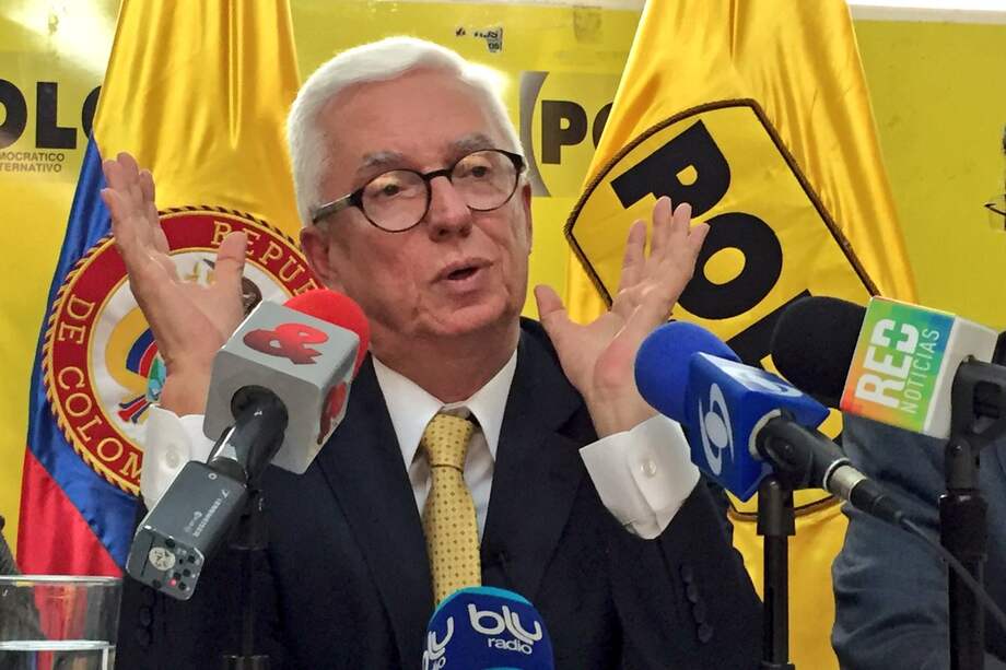 El senador, Jorge Robledo, dijo que en todas las elecciones de candidatos presidenciales generan controversias en los partidos. / Twitter