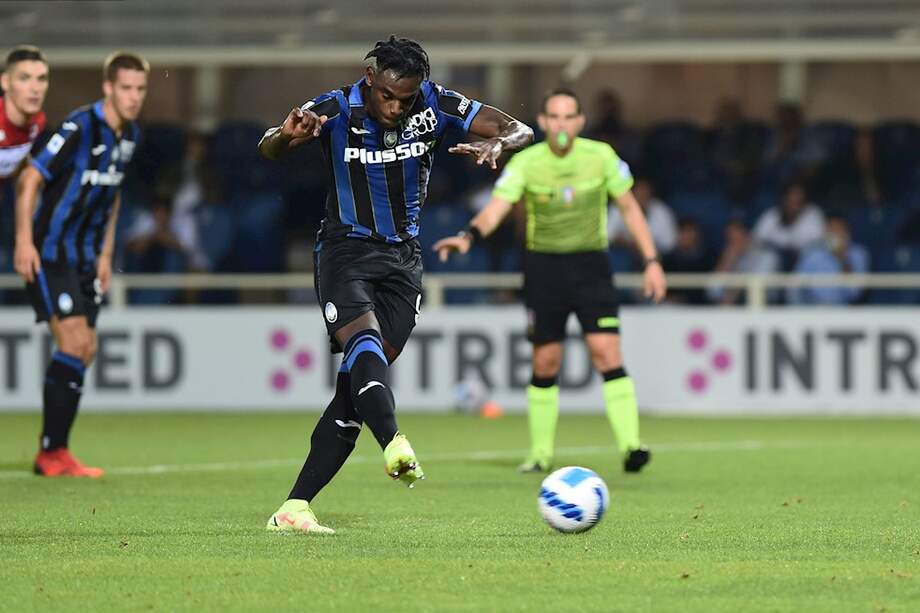 Duván Zapata anotó de penal.