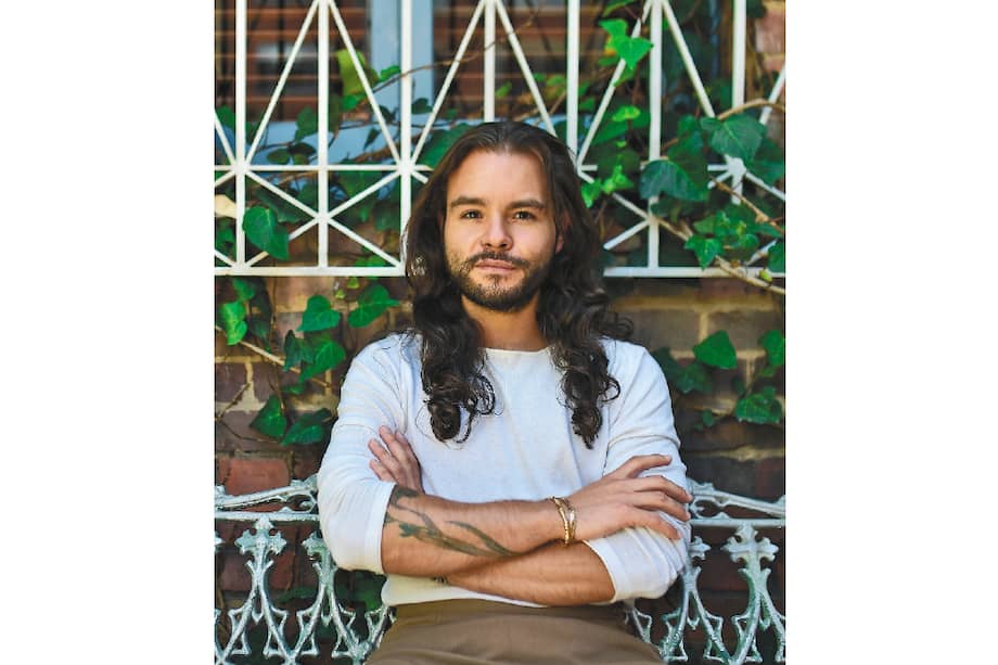 Nicolás Silva estudió mercadeo y comunicación de la moda .