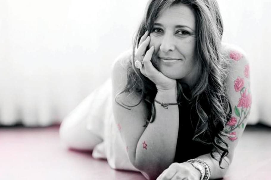 Elsa Riveros, cantante de Pasaporte, regresó a la música para matar la tristeza