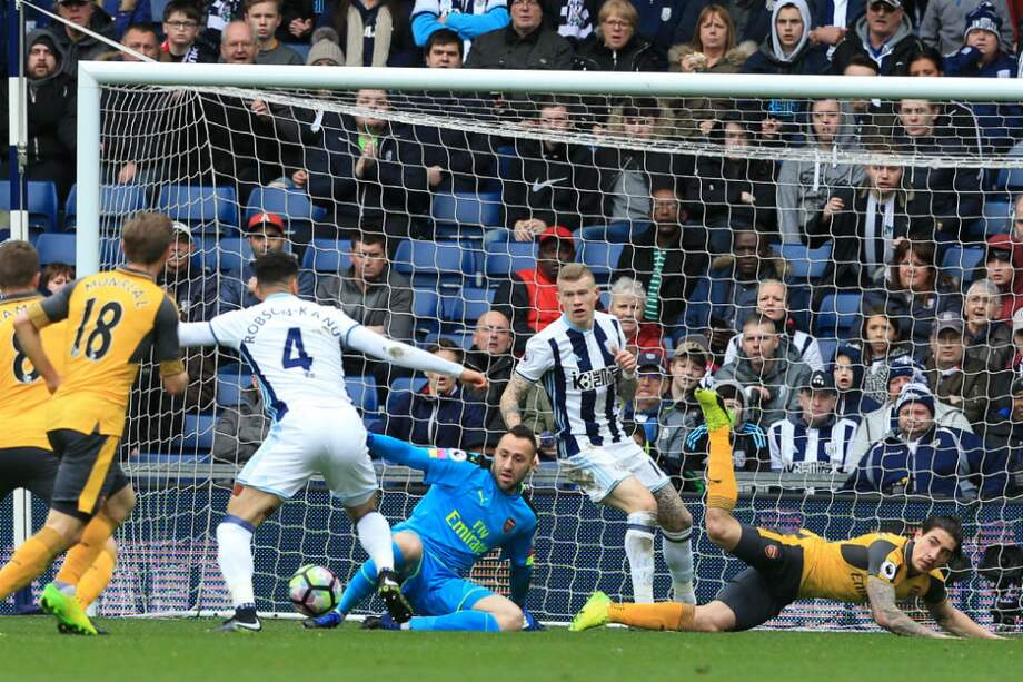 David Ospina ingresó debido a la lesión de Petr Cech. / AFP