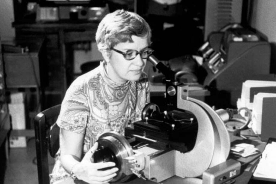 Rubin fue una de las pioneras en descubrir la materia oscura. Aunque no se ganó el Nobel, pasó a la historia en el campo de las mujeres reconocidas en la astronomía. / Aboutspace.com