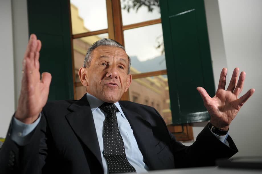 Julio Londoño, jefe del equipo defensor de Colombia ante La Haya, dice que seguirá defendiendo las fronteras colombianas. / Luis Ángel