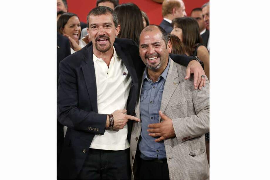 Antonio Banderas y Mario Sepúlveda, el personaje que interpreta en la película. / EFE