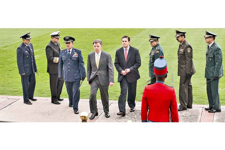El viernes pasado el presidente Juan Manuel Santos presentó la nueva cúpula militar tras el escándalo desatado por una presunta red de corrupción en el interior del Ejército. / David Campuzano - El Espectador