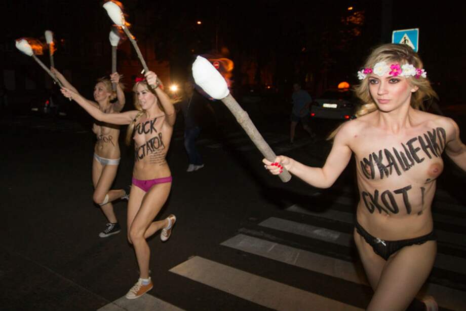 Facebook cierra la página de Femen por considerarla pornográfica