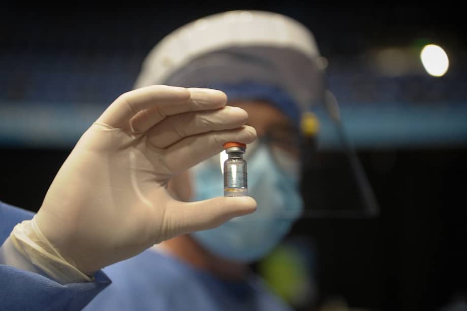 Las cifras son inequívocas: las vacunas que se aplican en el país están cumpliendo lo que prometen. / Foto: El Espectador