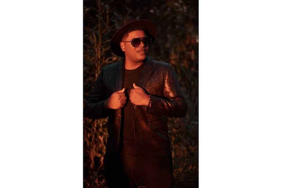 El primer sencillo de Felipe Tapias se llamó "Que seas mía".