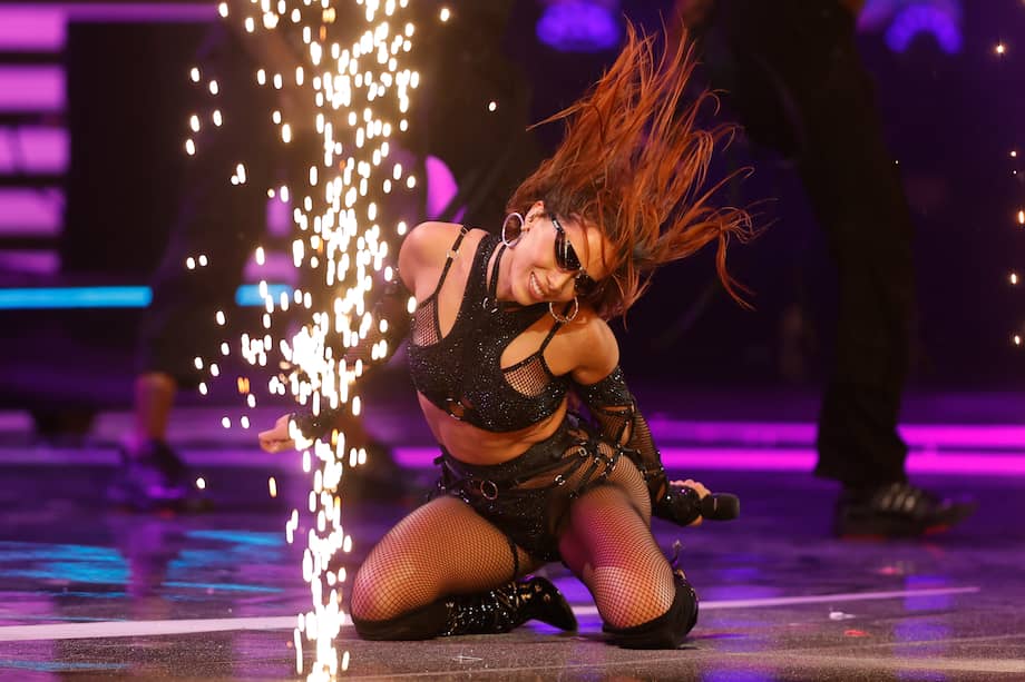 La gira incluye la primera gira norteamericana de Anitta, que la llevará a Los Ángeles, Nueva York, Miami, Chicago y Toronto, entre otras ciudades.