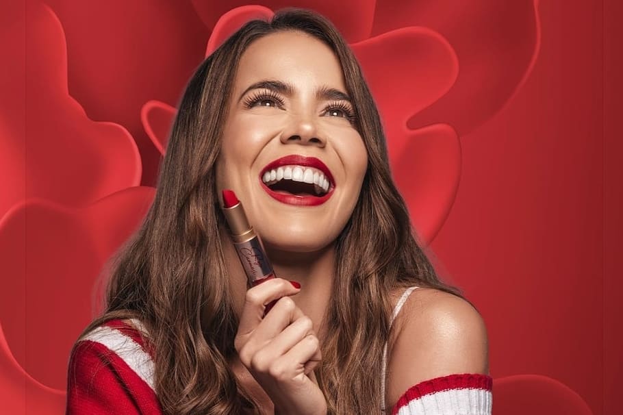 La actriz Laura de León interpreta a ‘Juana Levy’, en ‘Rojo Carmesí’, la telenovela de RCN que reemplazó a ‘Rigo’. Conoce más detalles de su vida.