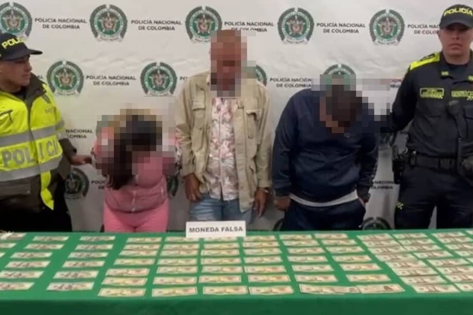 Policía de Bogotá incauta en Ciudad Bolívar más de 17.000 dólares falsos.