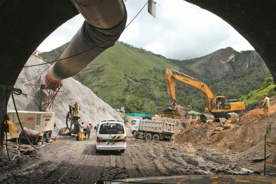 El país espera tener 100 kilómetros de túneles en siete años para enfrentar el cambio climático. / Óscar Pérez -El Espectador