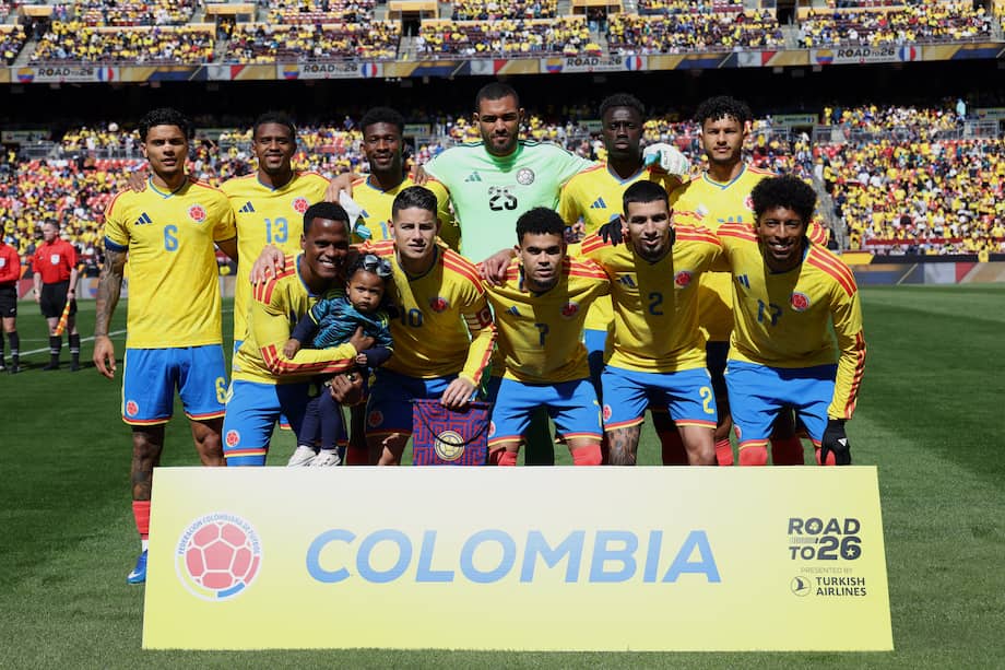 Jugadores colombianos antes de enfrentar a Francia en el Northwest Stadium de Landover, Maryland, este 29 de marzo de 2026 en un partido amistoso internacional.