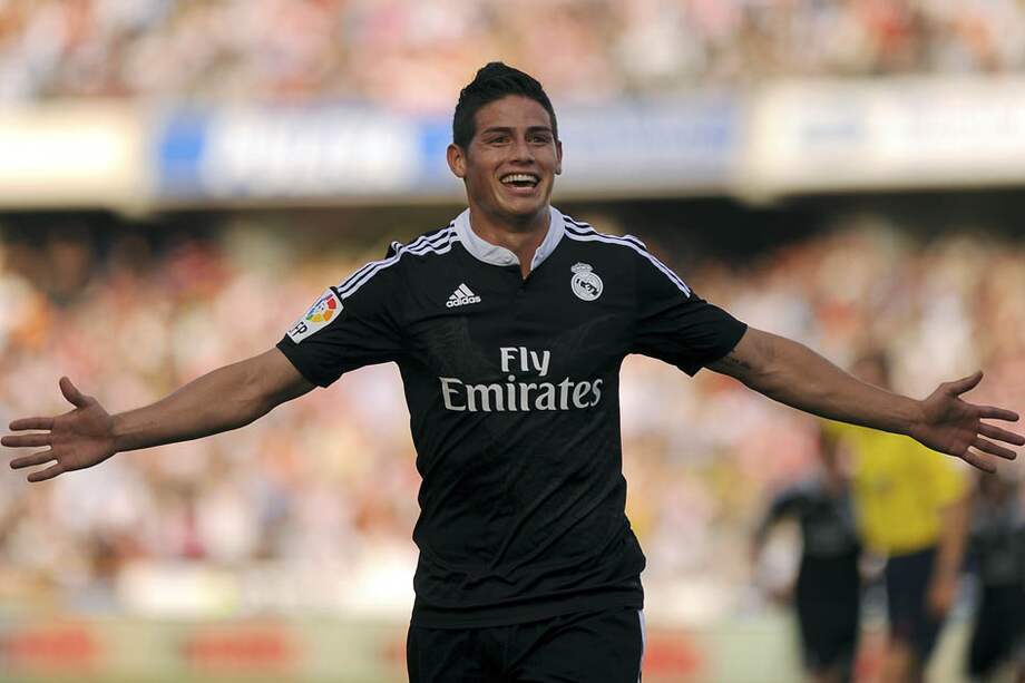 James Rodríguez celebra el primer gol contra el Granada. Foto: AFP