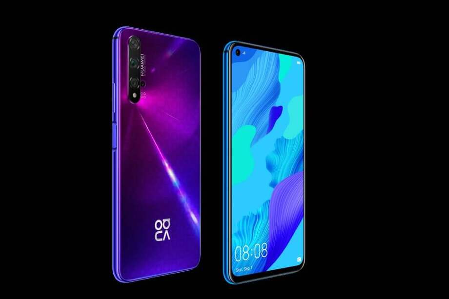 El dispositivo incluye una cámara principal con cuatro lentes en la parte posterior y un lente frontal. / Cortesía.