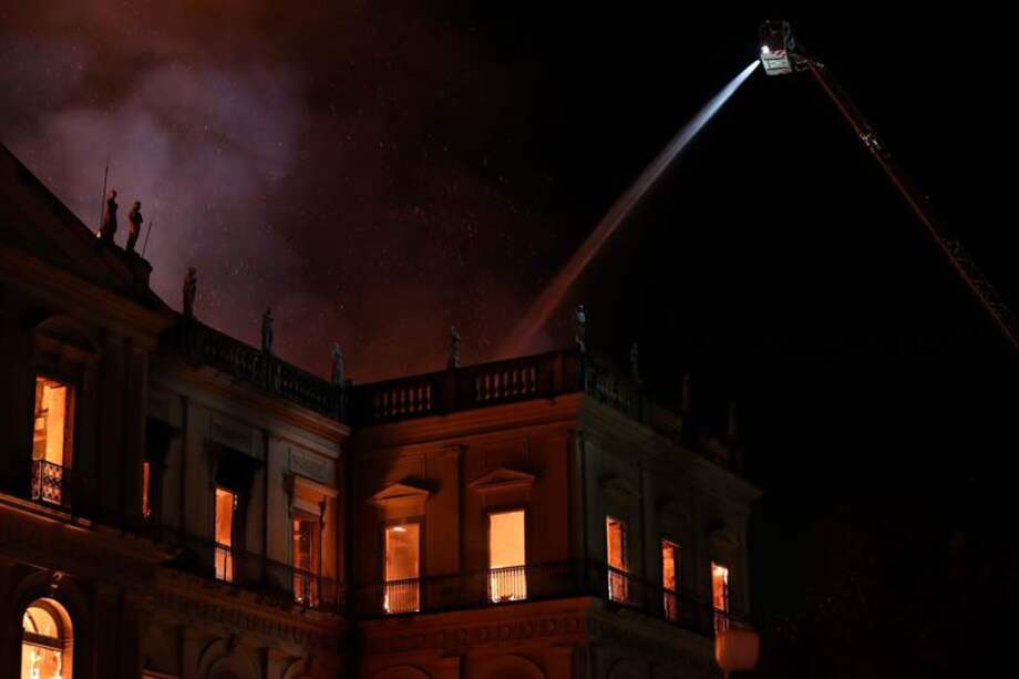 El museo tenía unos 200 años de antigüedad. / EFE/Marcelo Sayão.