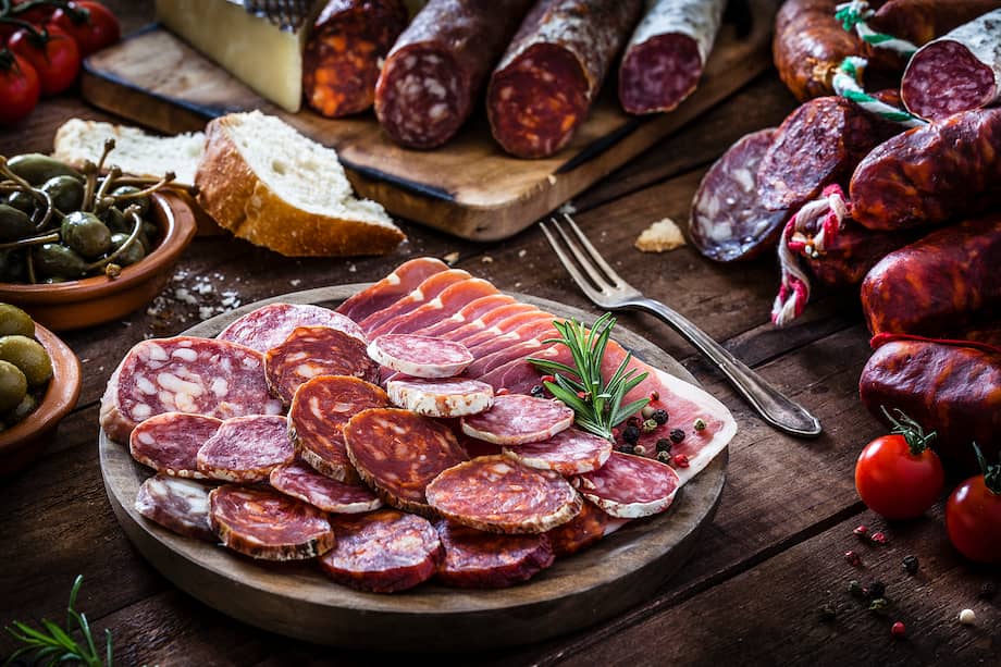Pepperoni, salami y chorizo, un chef explica cuándo usar cada uno en la cocina.