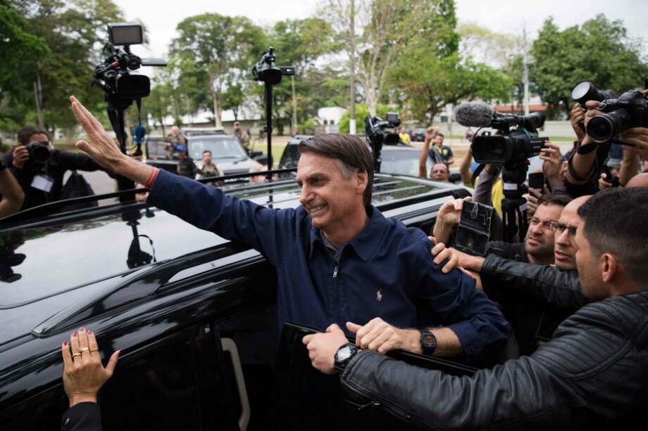Jair Bolsonaro se ha hecho famoso por sus polémicas declaraciones en contra de negros, mujeres y homosexuales. / AFP