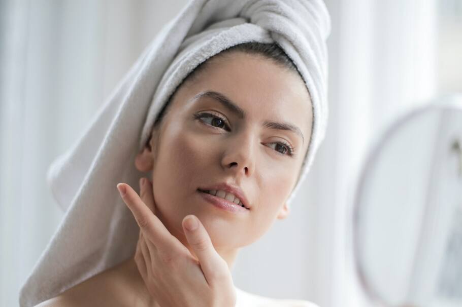 El retinol puede irritar la piel, pero puedes aprovecharlo si tienes presente lo siguiente.