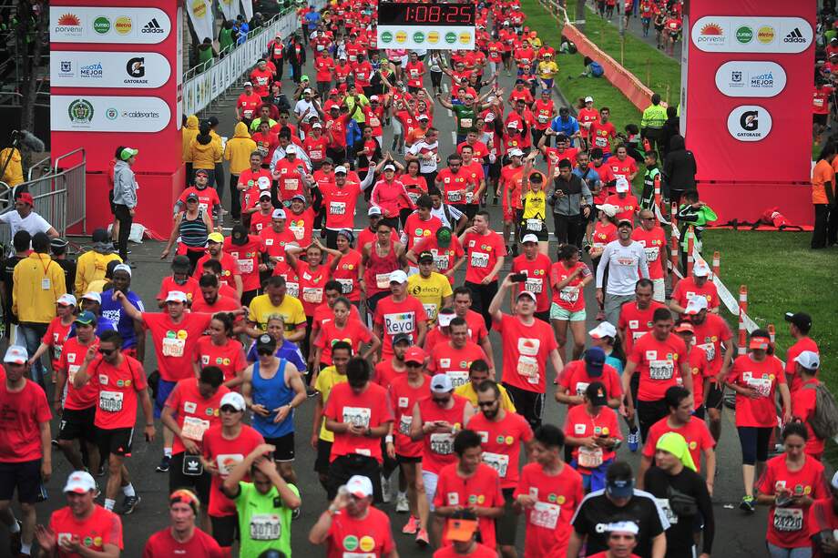 Cerca de 45 mil atletas participaron este domingo en la edición 18 de la Media Maratón de Bogotá. / Óscar Pérez