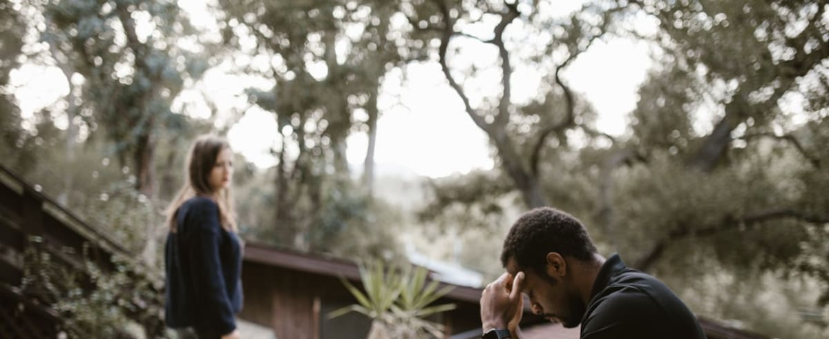 Capricornio:
A diferencia de los otros cuatro signos, los Capricornio son rompecorazones por falta de tiempo. Las personas nacidas bajo este signo les darán prioridad a otros aspectos de sus vidas y el amor pasará a un segundo plano.
Al momento de definir o concretar una relación, los Capricornio pueden hacer esperar mucho a sus conquistas. Es por eso que se pueden convertir en los villanos de la historia y terminar siendo conocidos como rompecorazones.