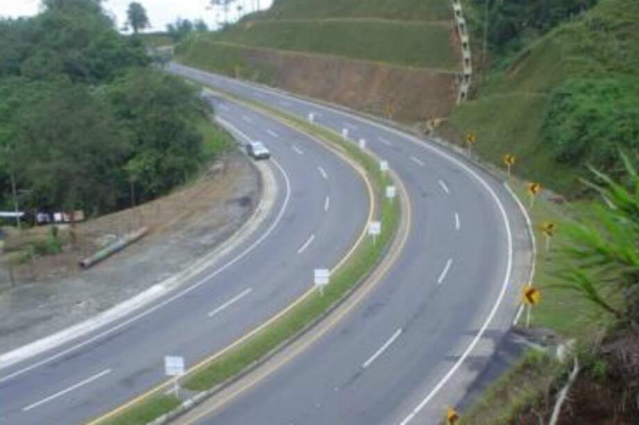 Colombia pasó de invertir $3 billones a $48 billones en infraestructura