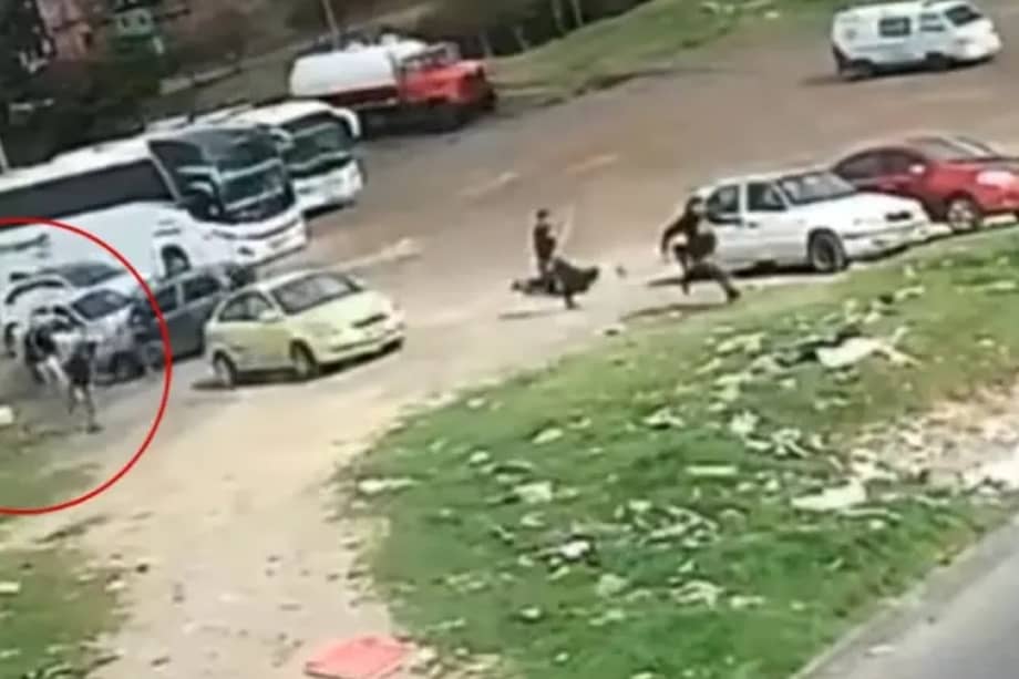 Las cámaras del parqueadero y las declaraciones de los sobrevivientes serán claves para identificar a los responsables.