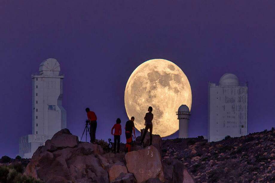 Superluna captada desde el Observatorio del Teide, en Canarias. / Daniel López/IAC